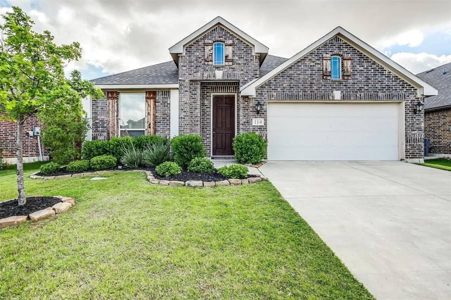 114 Gateway Drive, Alvarado, TX 76009