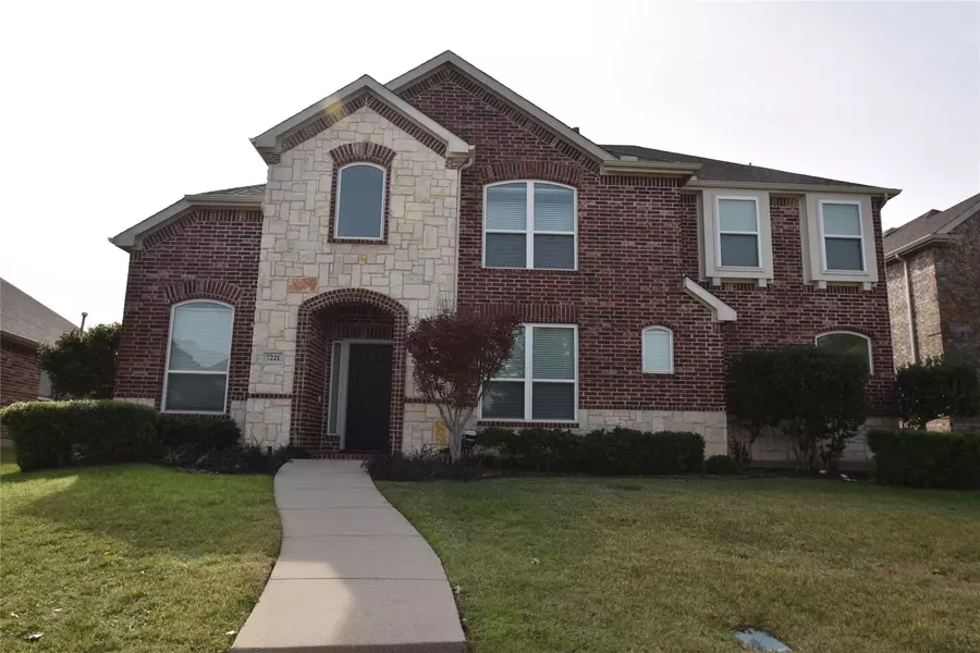 7221 Royal Glen Trail, Mckinney, TX 75072