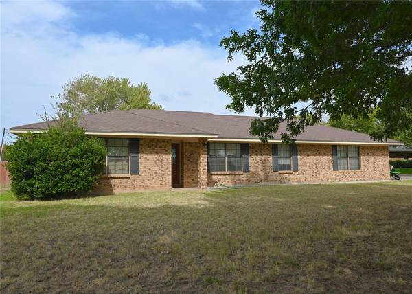 127 Chaparral Drive, Graham, TX 76450