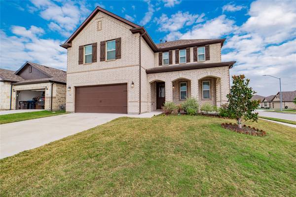 561 Passionflower Drive,  Fort Worth,  TX 76131