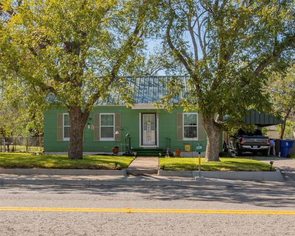 4003 Austin Avenue, Brownwood, TX 76801