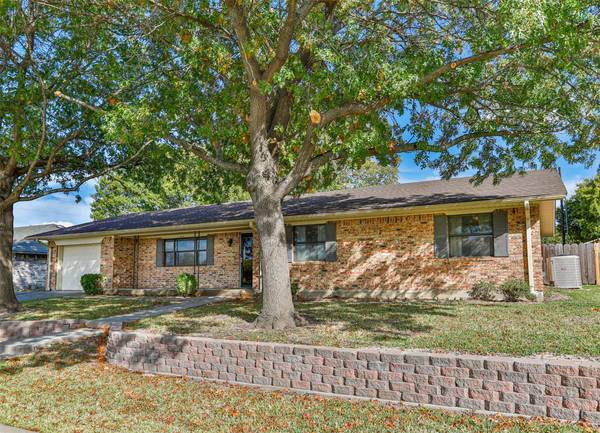 1070 N Maple Street, Muenster, TX 76252