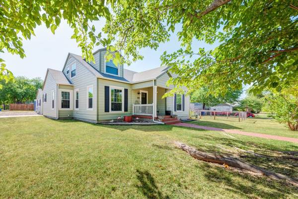 1201 S Hatcher Street, Decatur, TX 76234