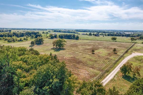 1189 County Road 165, Whitesboro, TX 76273