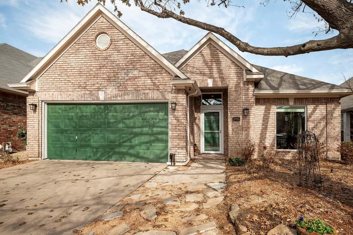 Addison, TX 75001,3785 Waterside Court