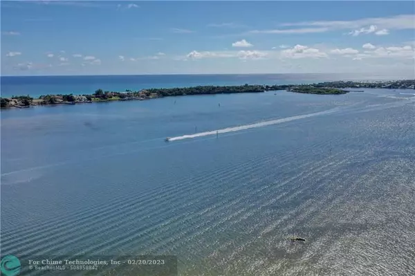 Hypoluxo, FL 33462,94 N Lakeshore DR  #94