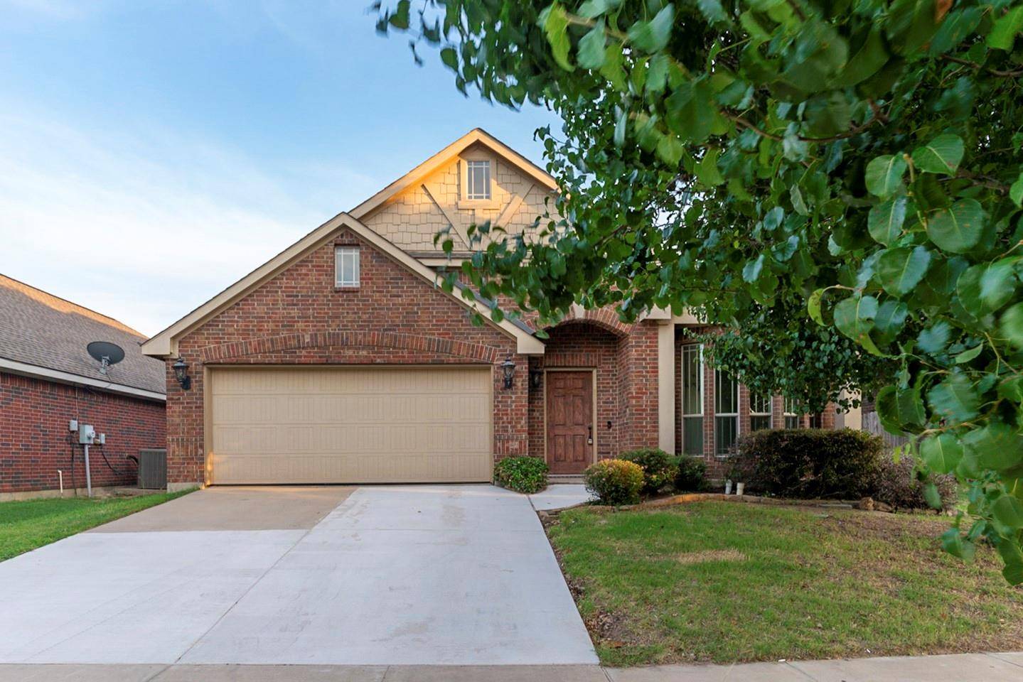 4420 Ridgeway Drive, Mansfield, TX 76063