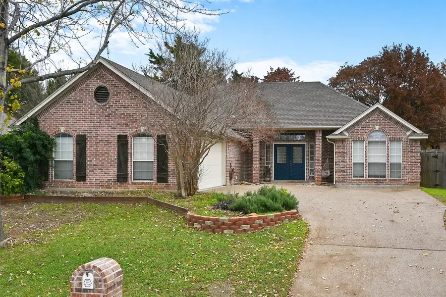 716 Biscayne Drive, Mansfield, TX 76063