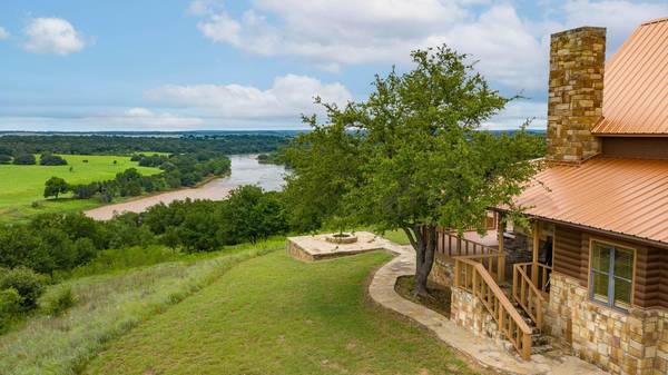 4520 Village Bend Road, Mineral Wells, TX 76067