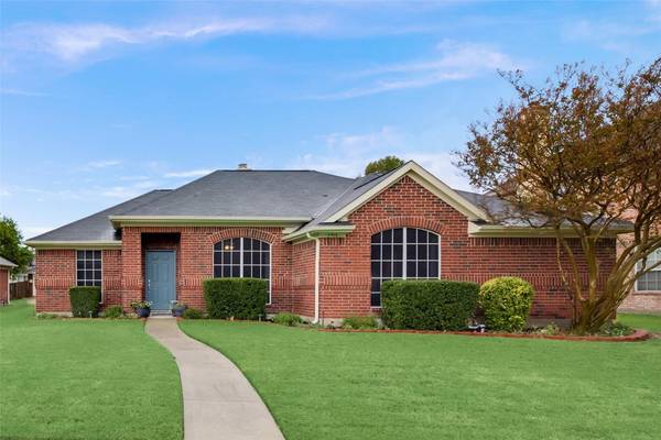 7413 Wilshire Drive, Rowlett, TX 75089