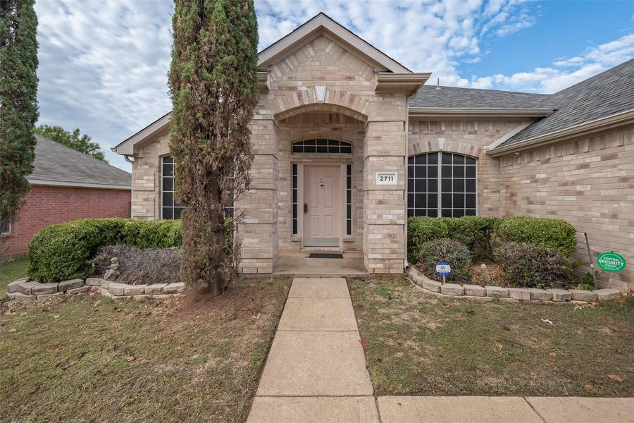 2711 Whisper Court, Mansfield, TX 76063