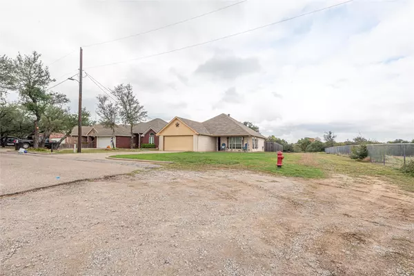 Weatherford, TX 76086,1002 Keechi Street