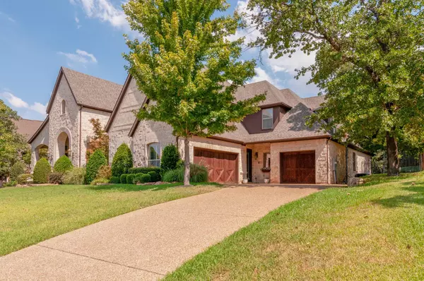 Keller, TX 76248,621 Meandering Woods Drive