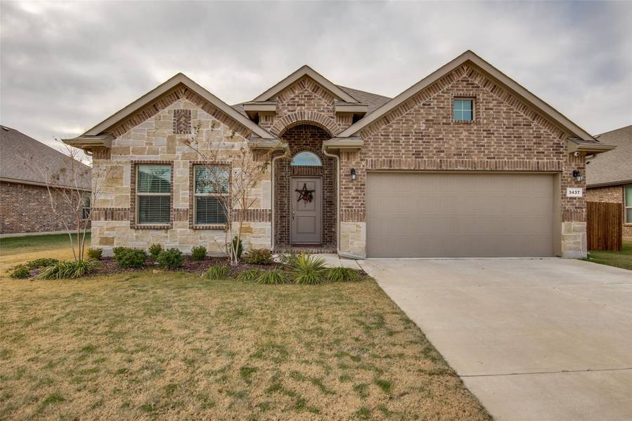 3437 Rebecca Lane, Krum, TX 76249