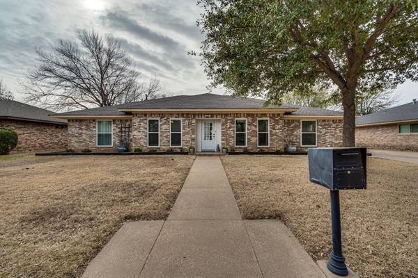 4106 Kingswick Drive, Arlington, TX 76016