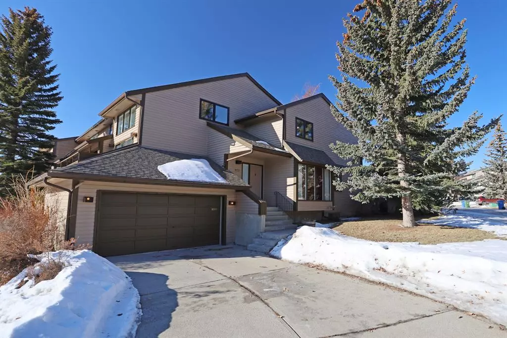 Calgary, AB T3A 2M2,822 Edgemont RD NW