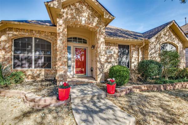 5804 Cypress Cove Drive, The Colony, TX 75056