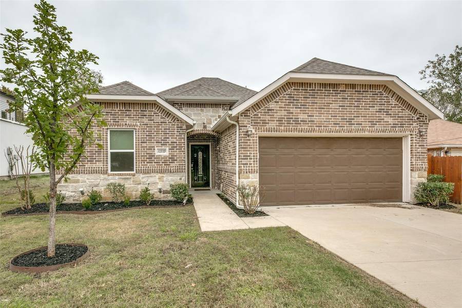 10939 Limestone Drive, Balch Springs, TX 75180