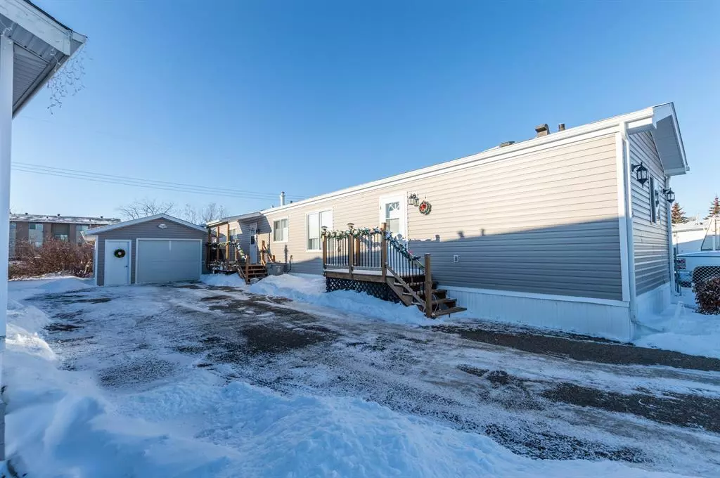 Stettler, AB T0C 2L1,4709 61A Street Close