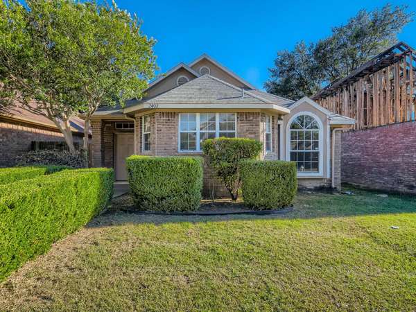 2402 Weatherby Drive, Mesquite, TX 75181