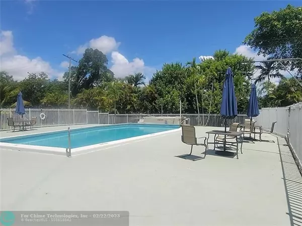 Miami, FL 33179,1501 NE 191st St  #116