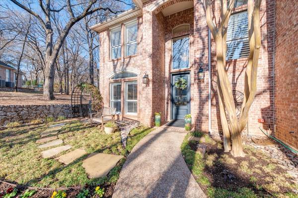 3104 Cedarpoint Drive, Grapevine, TX 76051