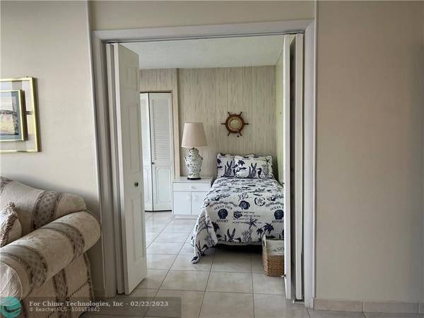 Hallandale Beach, FL 33009,2017 S Ocean Dr  #1503