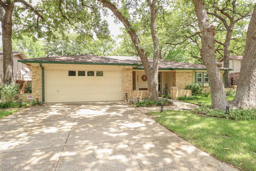 3902 Woodruff Court, Arlington, TX 76017