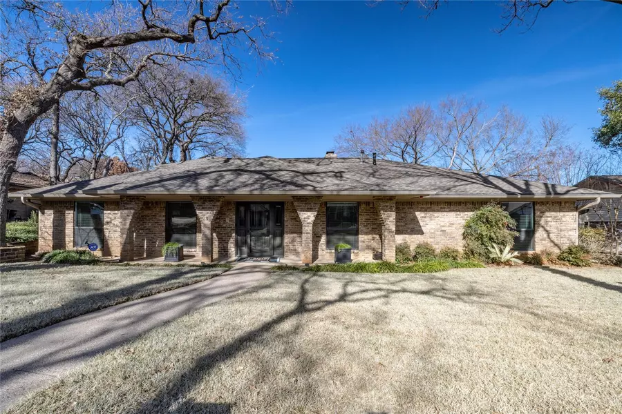 4207 Trowbridge Drive, Arlington, TX 76013