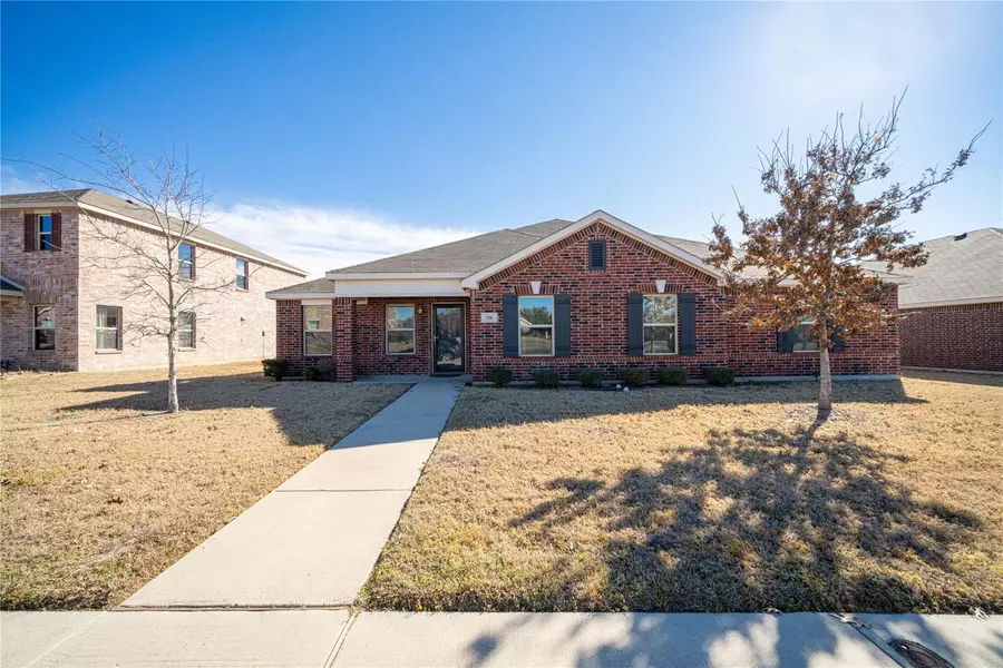 720 Skyflower Drive, Desoto, TX 75115