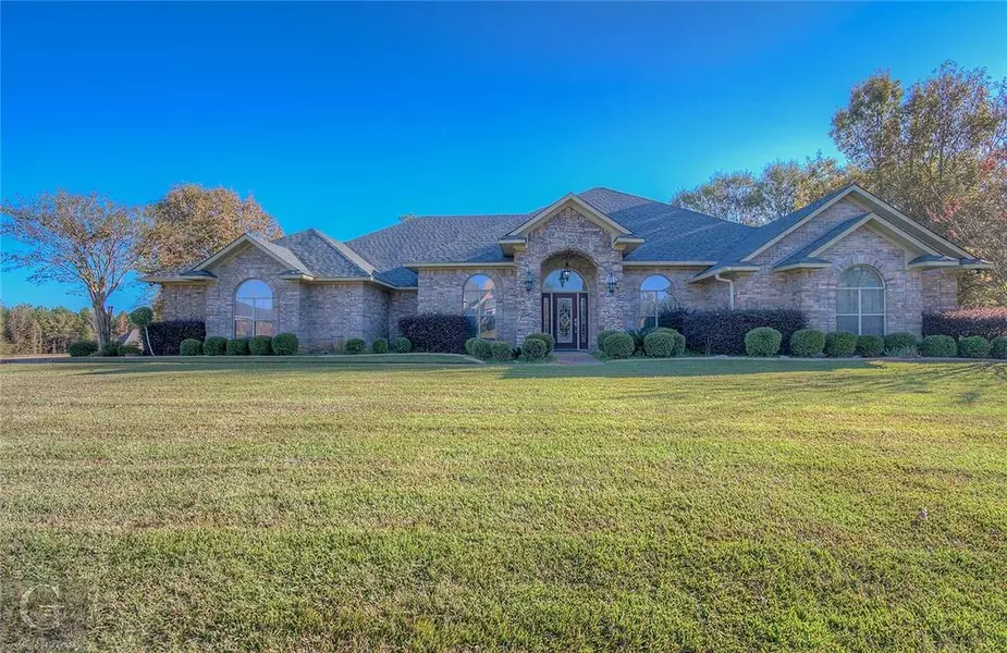 8373 Belle Oaks Circle, Greenwood, LA 71033