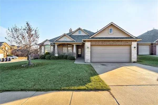 8728 Sally Court, Yukon, OK 73099