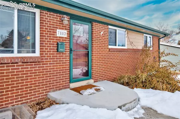 Centennial, CO 80112,7882 E Briarwood BLVD