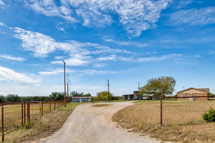 3295 Deer Path Lane, Weatherford, TX 76085