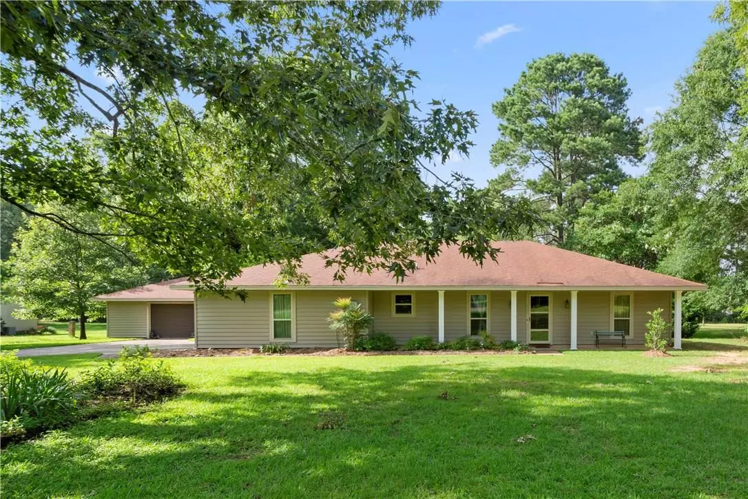 Greenwood, LA 71033,8350 Bea Lane