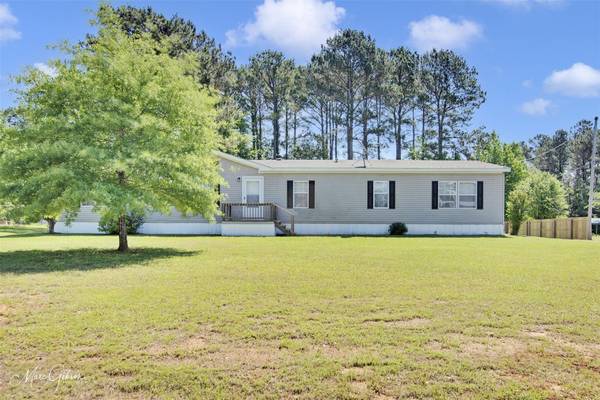 8286 Sophie Lane, Greenwood, LA 71033