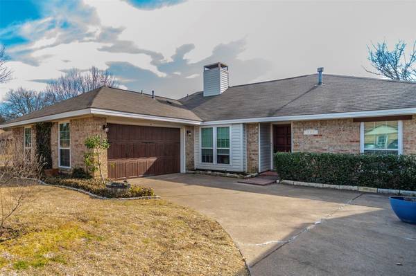 506 Evergreen Drive, Euless, TX 76040