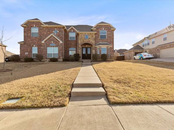 1164 River Rock Drive, Kennedale, TX 76060