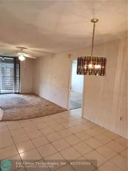 Pembroke Pines, FL 33026,1000 Saint Charles  #703