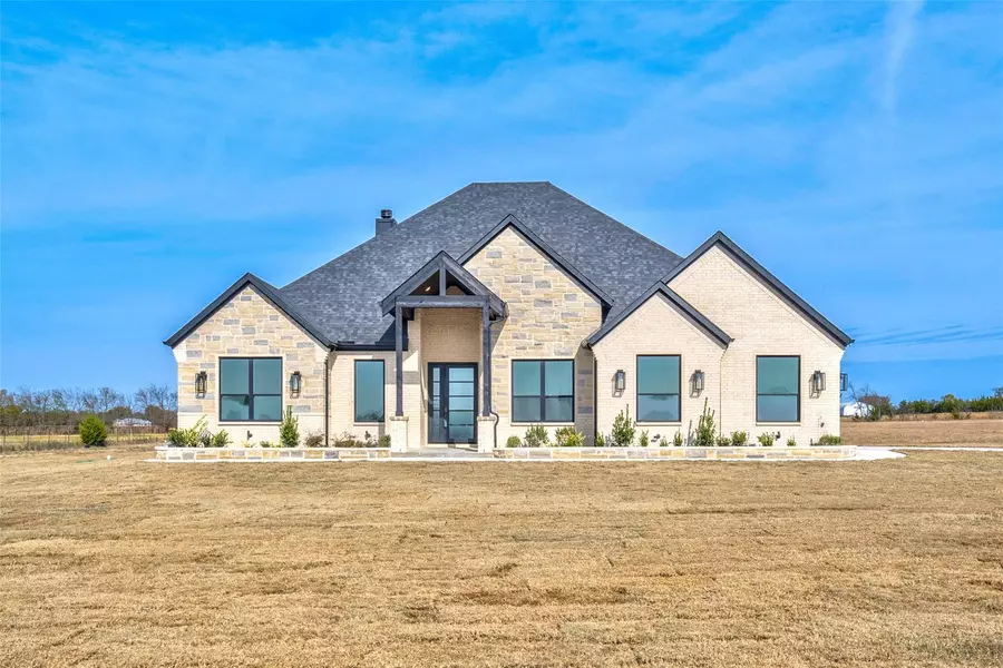 3178 Blueberry Hill Road, Greenville, TX 75401