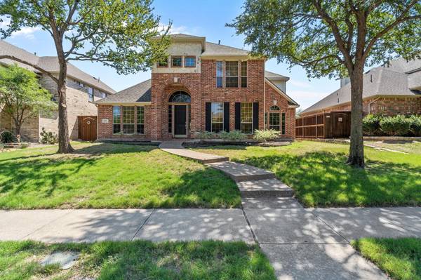 1923 Dowelling Drive, Frisco, TX 75036