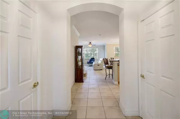 Boynton Beach, FL 33426,2 Largo Way  #2