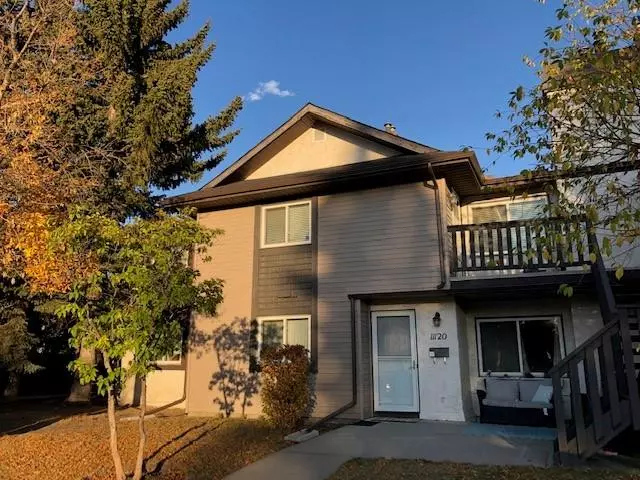 Calgary, AB T2W 5K4,11120 26 ST SW