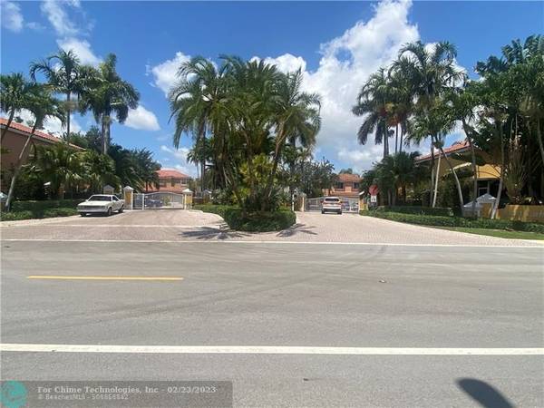 Hollywood, FL 33020,1762 E Trafalgar Cir