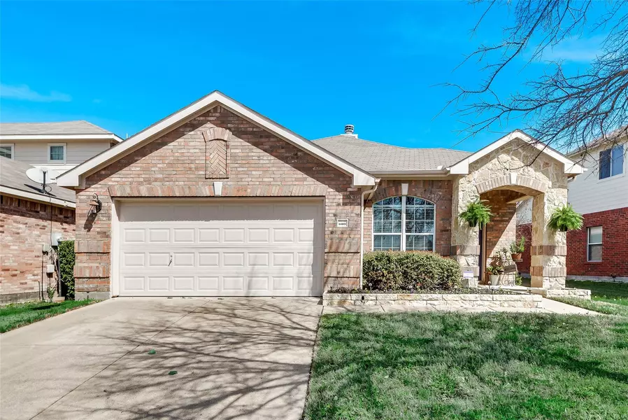 1009 Comfort Drive, Forney, TX 75126