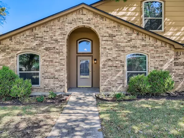 Arlington, TX 76017,5501 Whisper Glen Drive