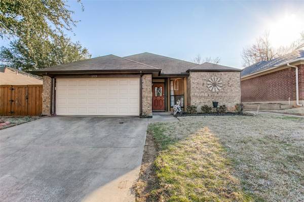 1519 Briarcrest Drive, Grapevine, TX 76051