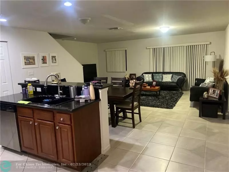 5965 Royal Way  #5965, Tamarac, FL 33321