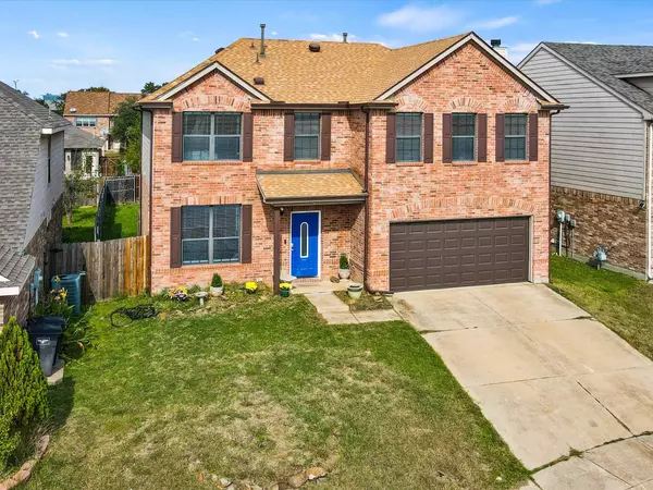 5613 Whitethorn Court, Fort Worth, TX 76137