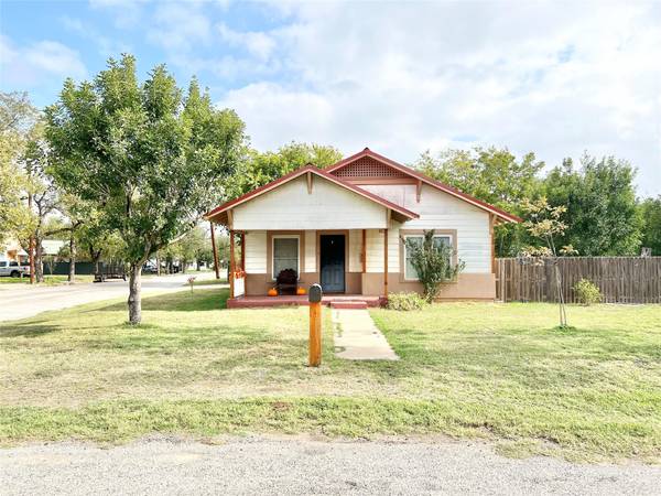 1600 8th Street, Brownwood, TX 76801